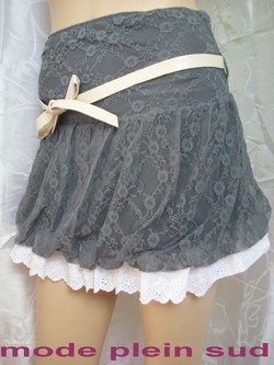 JUPE TOUT DENTELLE GRIS SOURIS CEINTURE INCLUS