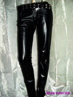 pantalon noir imitation cuir avec ceinture